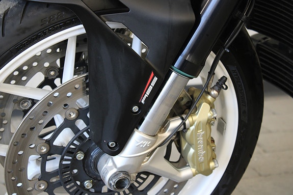 MV Agusta BRUTALE 800 Tøff og Brutal Mv Augusta/Ny service/Med kj 26 of 30