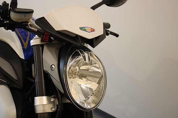 MV Agusta BRUTALE 800 Tøff og Brutal Mv Augusta/Ny service/Med kj 8 of 30