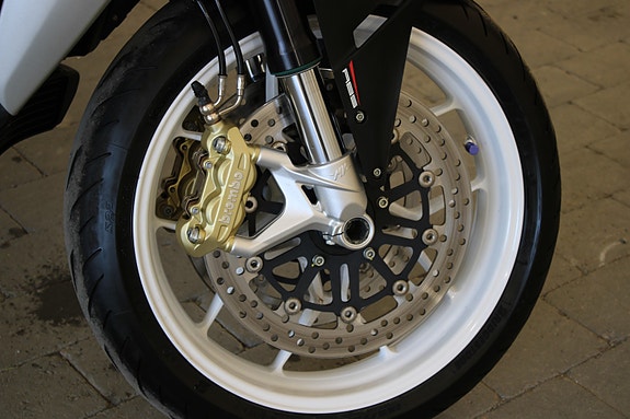 MV Agusta BRUTALE 800 Tøff og Brutal Mv Augusta/Ny service/Med kj 5 of 30