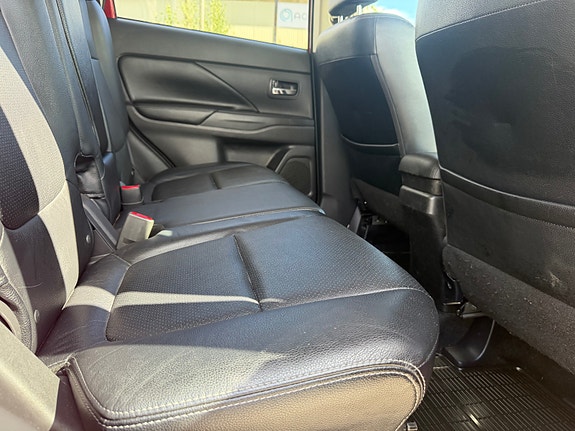 Mitsubishi Outlander 14 of 23