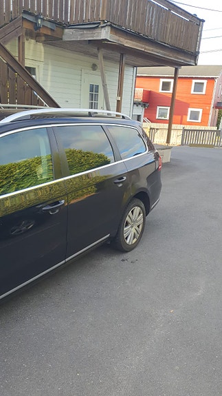 Volkswagen Passat 3 of 18