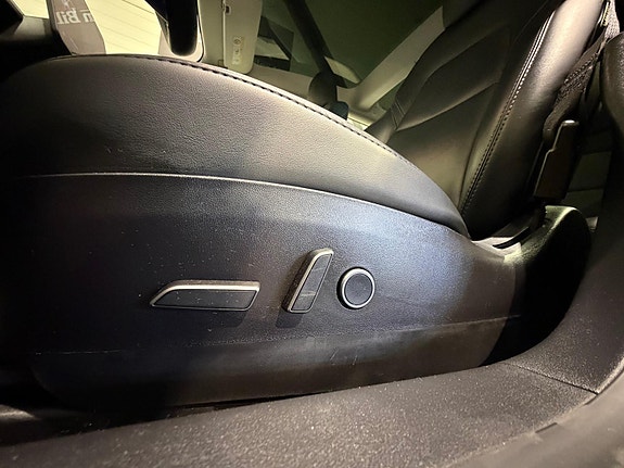 Tesla Model 3 26 of 27