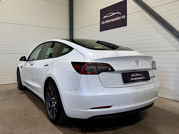 Tesla Model 3 10 of 27