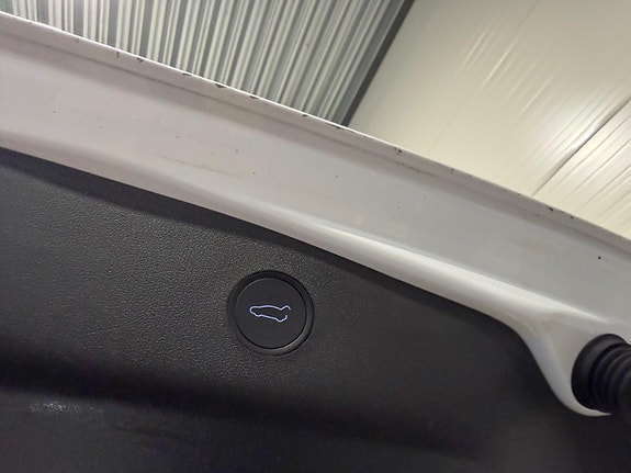 Tesla Model 3 15 of 27
