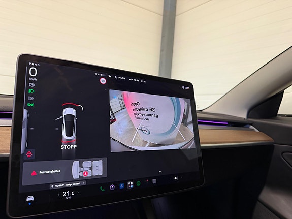 Tesla Model 3 24 of 27