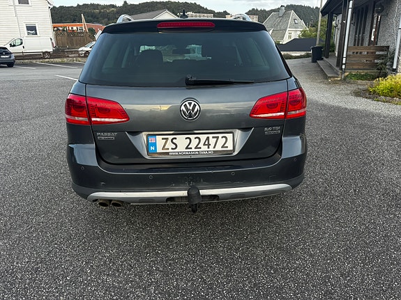 Volkswagen Passat 8 of 30