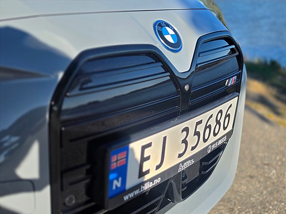 BMW i4 17 of 30