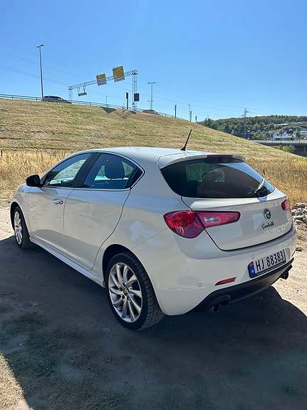 Alfa Romeo Giulietta 11 of 30