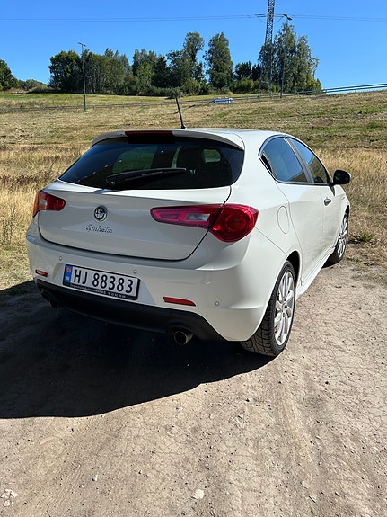 Alfa Romeo Giulietta 8 of 30