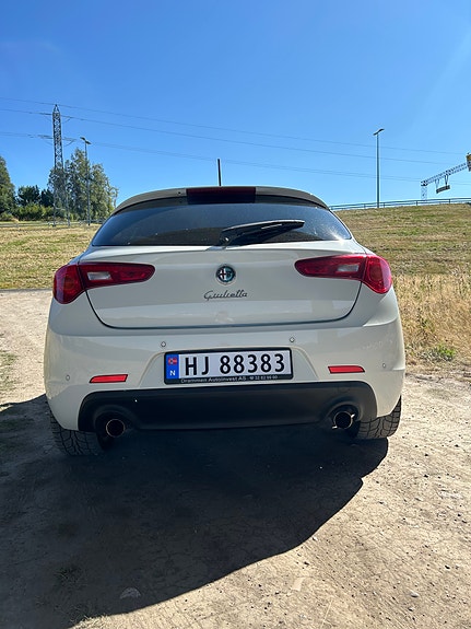 Alfa Romeo Giulietta 10 of 30