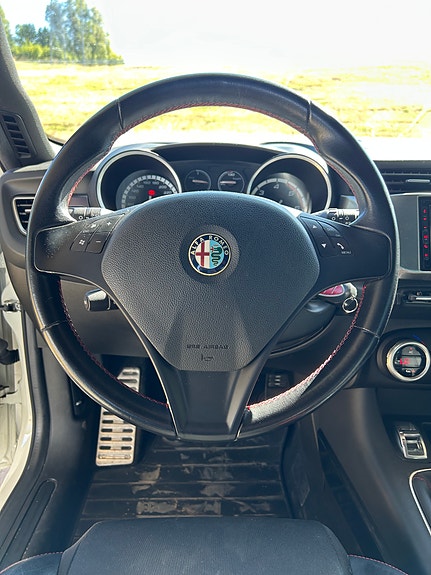 Alfa Romeo Giulietta 22 of 30