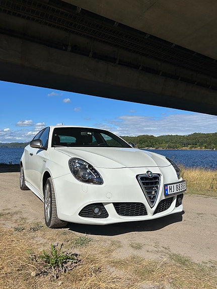 Alfa Romeo Giulietta 7 of 30