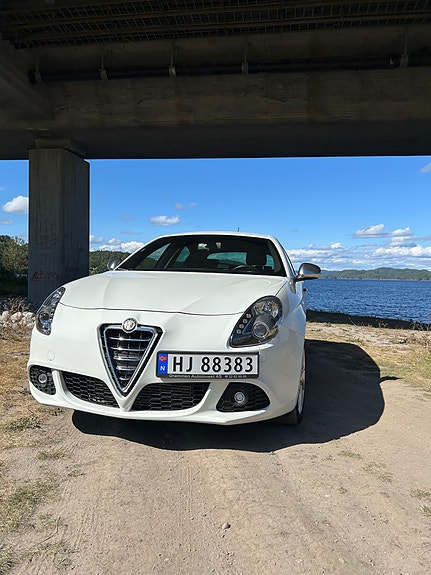 Alfa Romeo Giulietta 6 of 30
