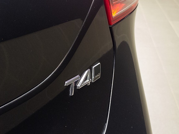 Volvo V40 Cross Country 19 of 30