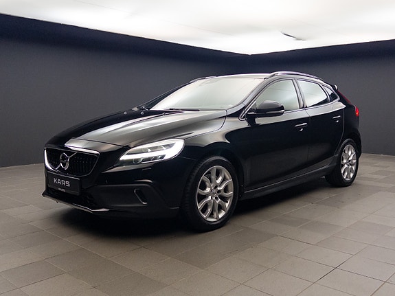 Volvo V40 Cross Country 7 of 30