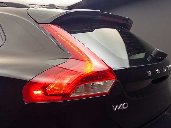 Volvo V40 Cross Country 17 of 30