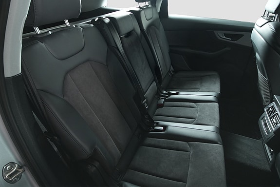 Audi Q7 20 of 28