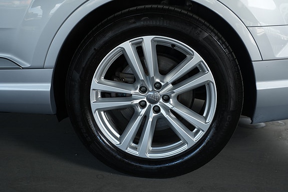Audi Q7 28 of 28