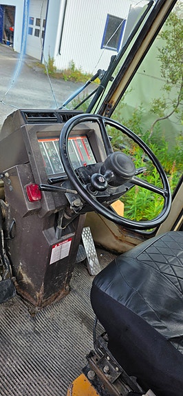 Komatsu 1987 15 of 18