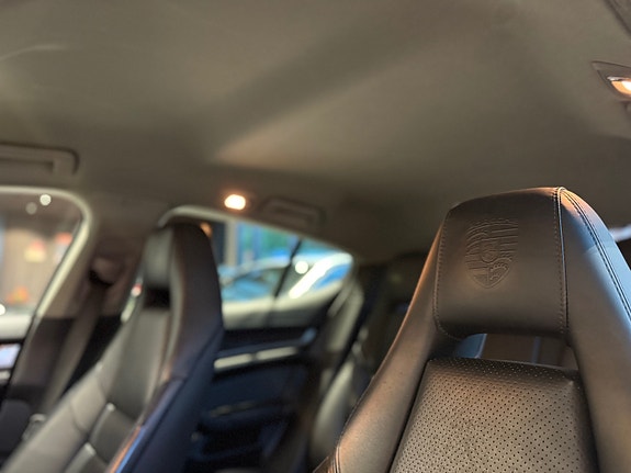 Porsche Panamera 27 of 30