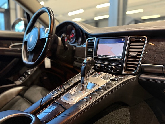 Porsche Panamera 20 of 30