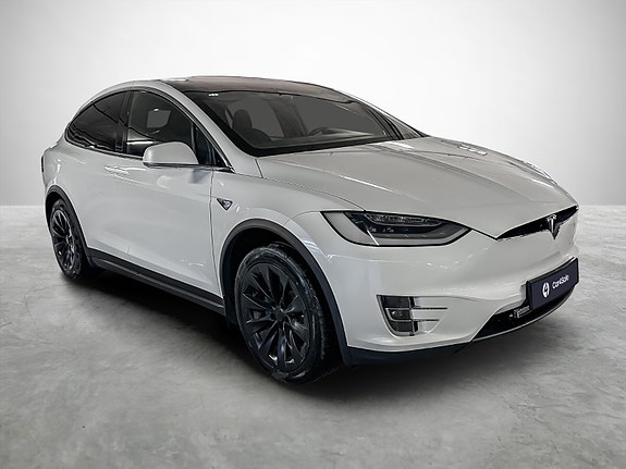 Tesla Model X 7 of 30