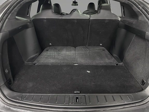 Tesla Model X 25 of 30