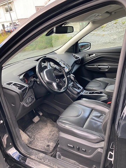 Ford Kuga 14 of 14