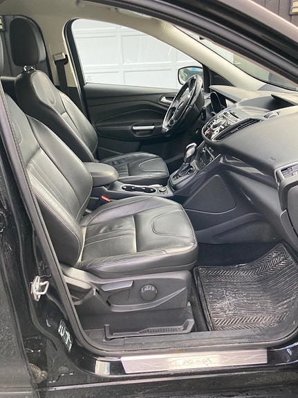 Ford Kuga 12 of 14
