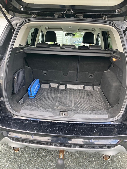 Ford Kuga 10 of 14