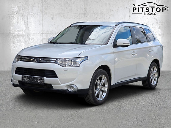Mitsubishi Outlander 2 of 27