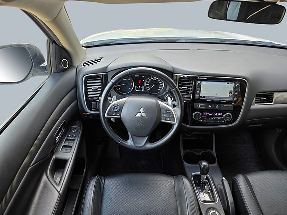 Mitsubishi Outlander 13 of 27