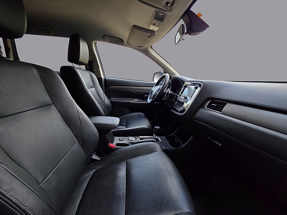 Mitsubishi Outlander 9 of 27