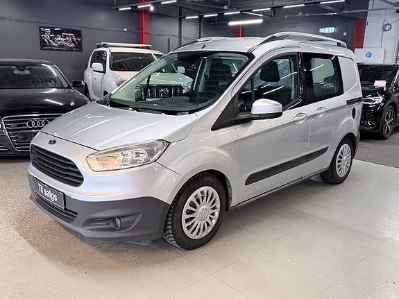 Ford Transit Courier 13 of 29