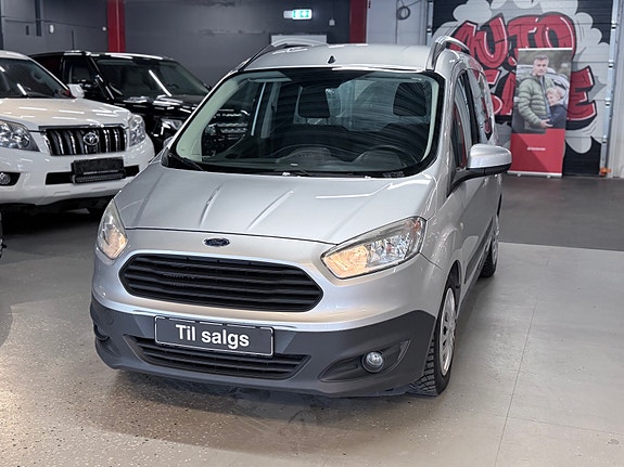 Ford Transit Courier 16 of 29