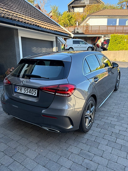 Mercedes-Benz A180 3 of 25
