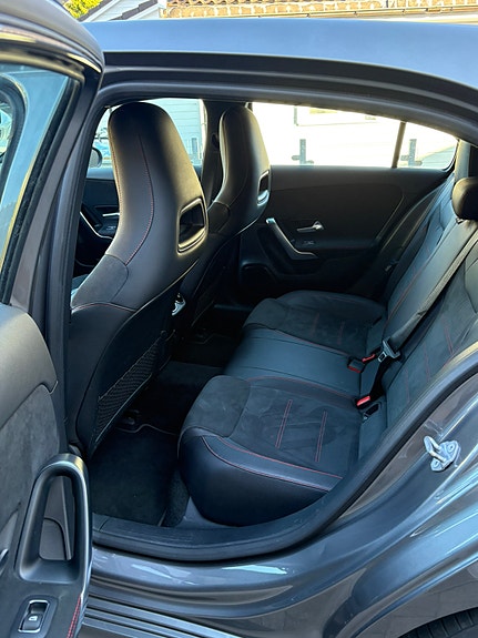 Mercedes-Benz A180 11 of 25