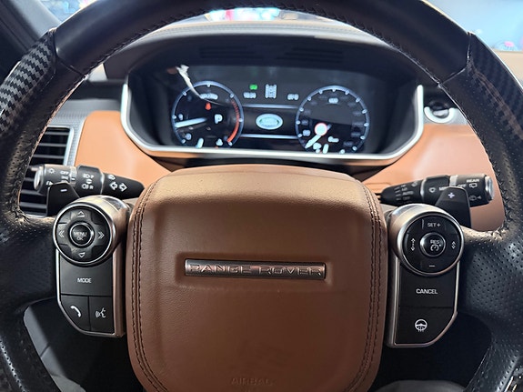 Land Rover Range Rover Sport 24 of 30