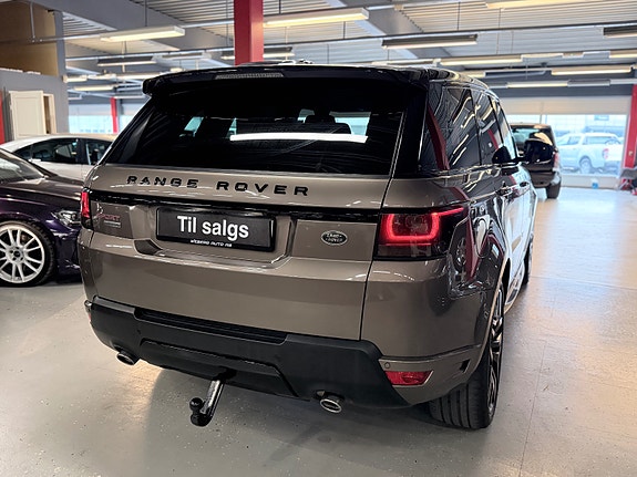 Land Rover Range Rover Sport 8 of 30