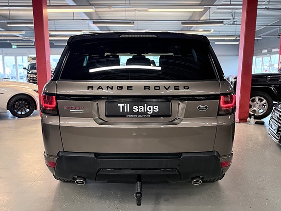 Land Rover Range Rover Sport 9 of 30