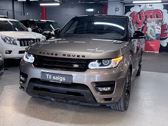 Land Rover Range Rover Sport 16 of 30