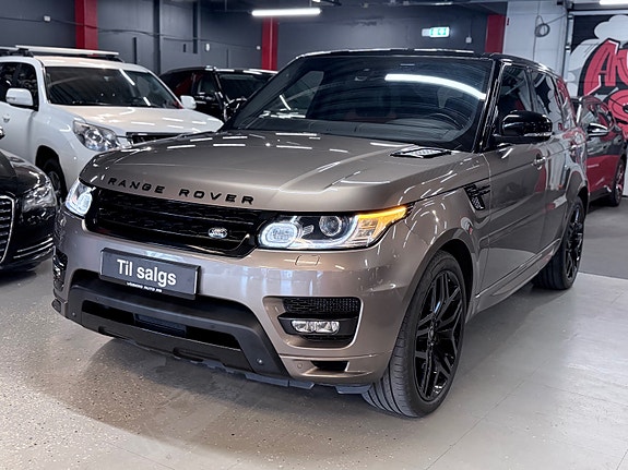 Land Rover Range Rover Sport 14 of 30