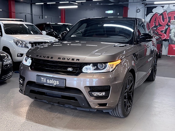 Land Rover Range Rover Sport 15 of 30