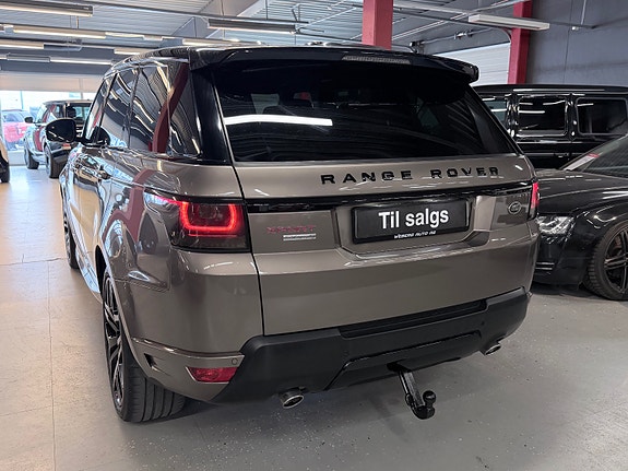Land Rover Range Rover Sport 10 of 30