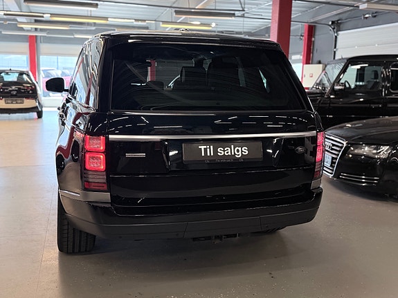 Land Rover Range Rover 11 of 30