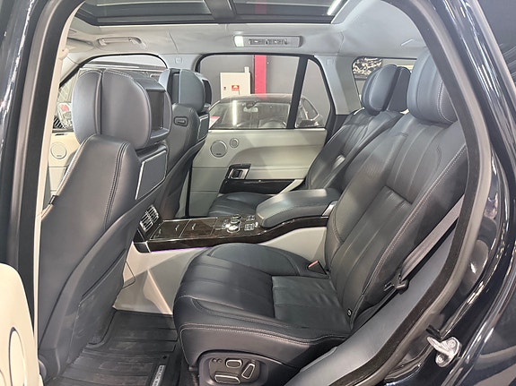 Land Rover Range Rover 22 of 30