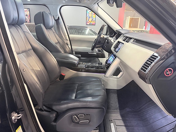 Land Rover Range Rover 23 of 30