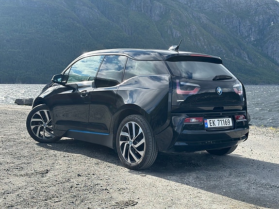 BMW i3 3 of 29