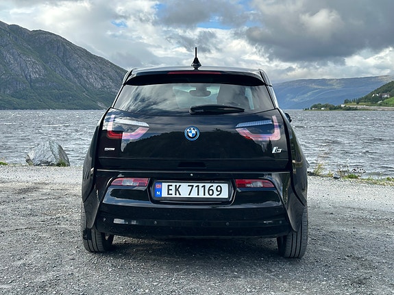 BMW i3 6 of 29