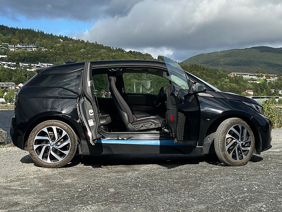 BMW i3 8 of 29